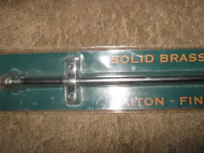 SOLID BRASS CHROME FINISH STAIR RODS, FOR CARPET RUNNERS UP TO 28", SET INCLUDES BRACKETS FINIALS AN...