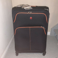 Swiss Gear 28" soft upright spinner luggage nwt