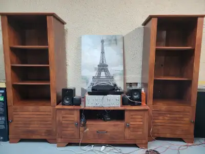 Bibliothèque avec support de télévision, View more