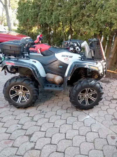 2008 700 EFI HI Arctic Cat lift kit and snorkel kit