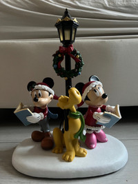 Disney 15.5 Inches Christmas Caroler Table Top Ornament w Light