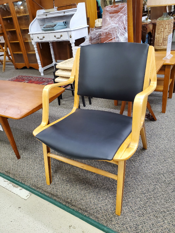 Mid Century Modern bent beechwood laminate "AX" chair Denmark in Chairs & Recliners in Edmonton - Image 2