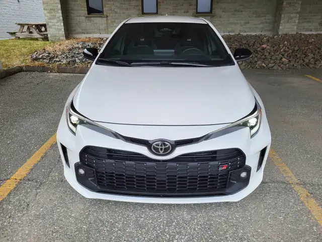 Toyota GR Corolla 2023 ** RARE** in Cars & Trucks in Drummondville - Image 3