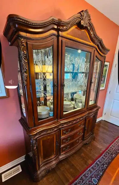 Vaisselier-Buffet/Cabinet, View more