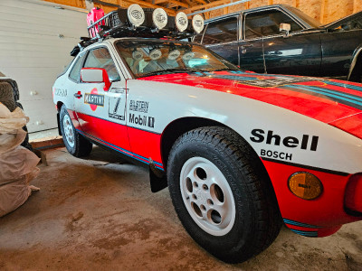 Mint Safari build 1987 Porsche 924S
