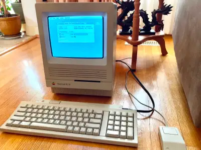 Apple Macintosh SE/30 Restored, View more
