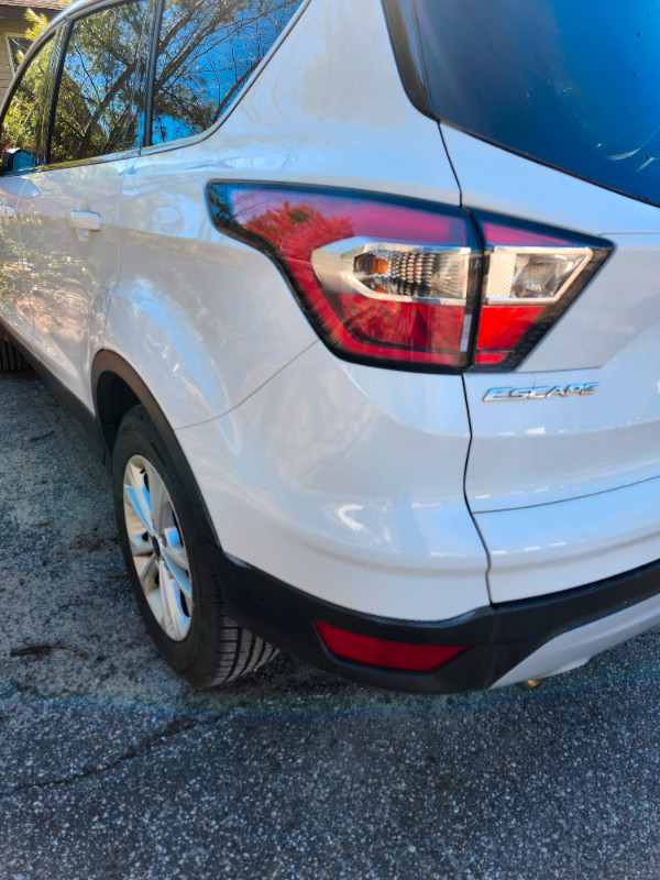 CERTIFIED 2017 FORD ESCAPE - in Cars & Trucks in Barrie - Image 4