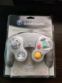Selling Sealed GameCube Platinum controller 