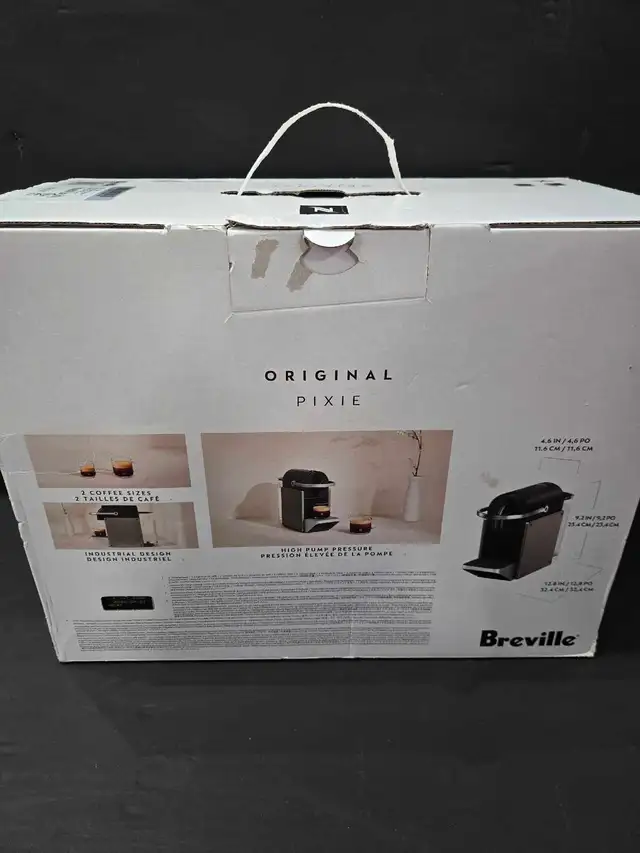 Nespresso Pixie Coffee Maker in Coffee Makers in City of Toronto - Image 3