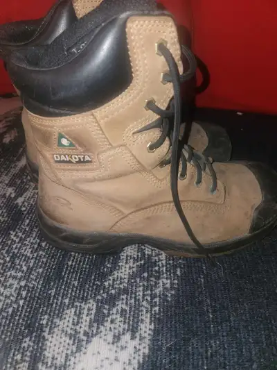 Good condition size 10.5