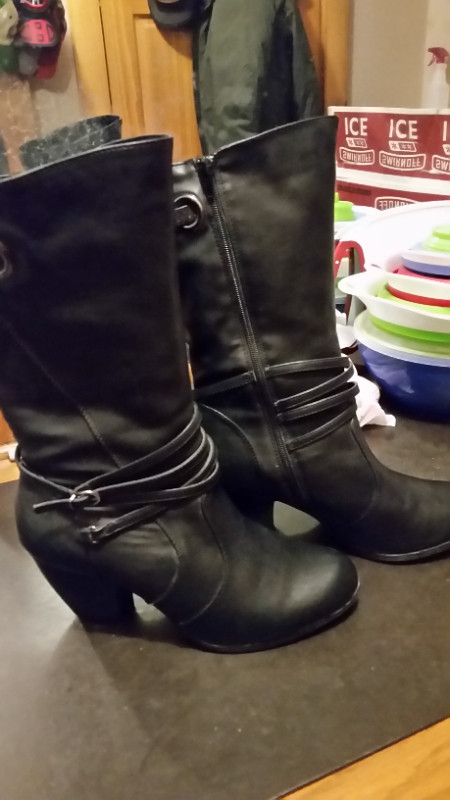 Ladies' Boots Size 10-several pairs,duck shoes,figure skates in Women's - Shoes in Sarnia