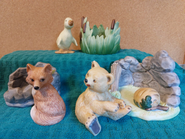 "Woodland Surprises" Franklin Hand Painted Animal Figurines in Home Décor & Accents in London - Image 3