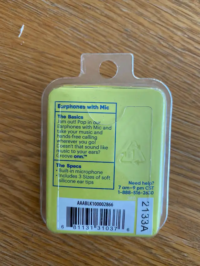 Groove Onn Ear Buds Headphones in General Electronics in Edmonton - Image 3