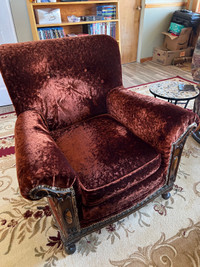 Meubles antiques 1 divan et 1 fauteuil, parfaite condition 
