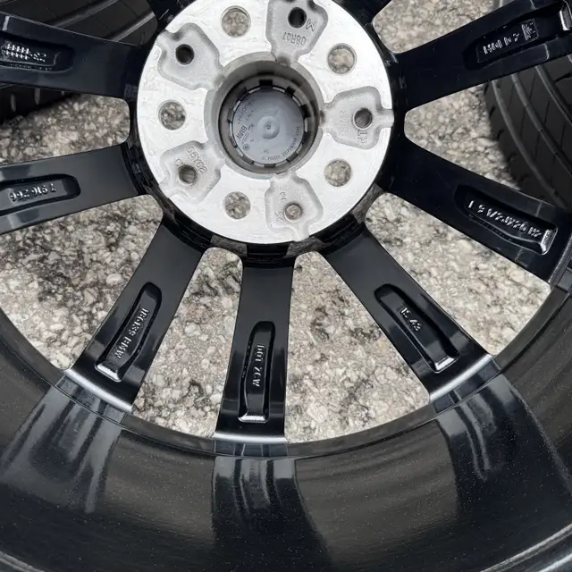 BMW X3 m40i 20 Inch *OEM* Wheels & Sensors & RFT Tires in Tires & Rims in City of Toronto - Image 9