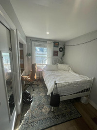 1 private cozy room in house near McMaster for summer sublet