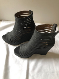 LADIES SHOES/BOOTS:  OFFICE LONDON, ZARA TRAFALUC, CANDY, SPRING