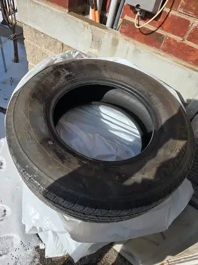 5 All Season Michelin Tires , 245/75/R17 5 Tires, Very Good Conditions, 245/75/R17, SL112S, For Truc...
