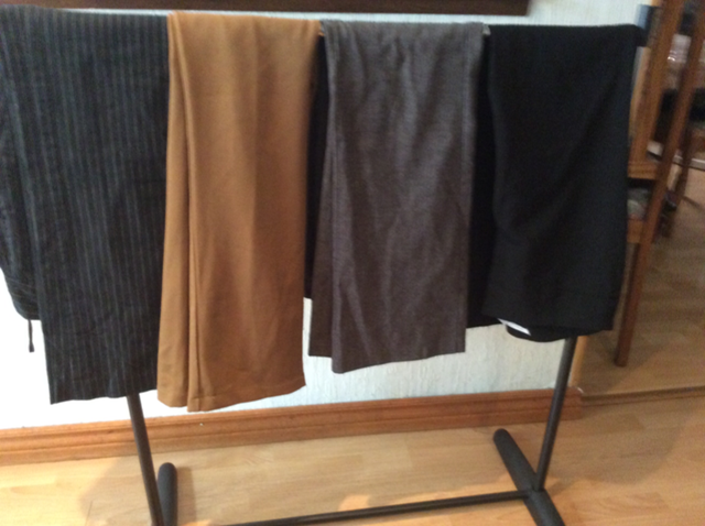 WOMENS JEANS/DRESS PANTS/SKIRTS BLAZERS/TOPS/ CLEARANCE in Women's - Bottoms in Mississauga / Peel Region - Image 5