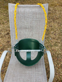 Toddler Swing    (Like New)