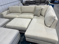 New! Thomasville Sectional With Storage Ottoman! 