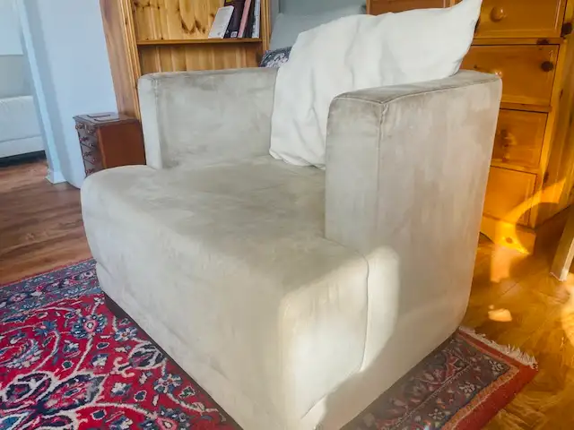 Livingroom Couch and Chair $425 in Dining Tables & Sets in Bedford - Image 4