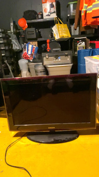 32 inch Samsung TV 