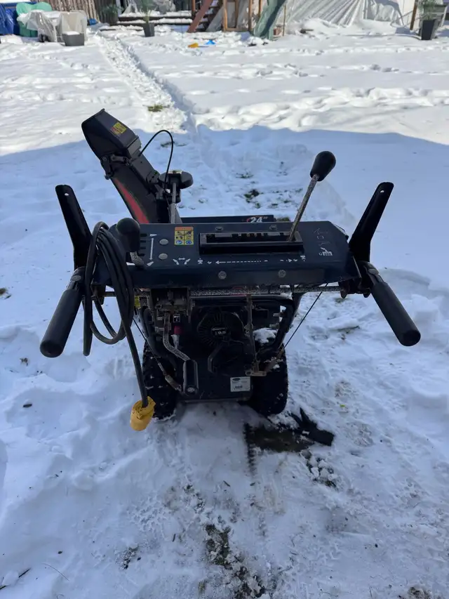 Snotek by Ariens  SnowBlower in Snowblowers in Windsor Region - Image 5