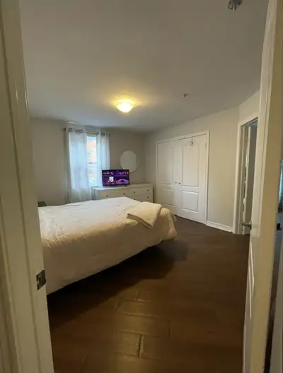 Room for Rent - Female Only | All Utilities Included | Available January 1st Month to month agreemen...