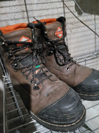 Work boots men or women size 7 barely worn