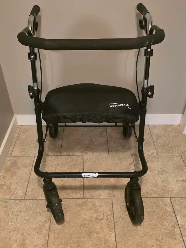 Evolution walker 474569375850188800