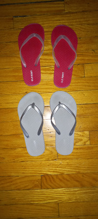 Children Flip Flops- Size 12/13