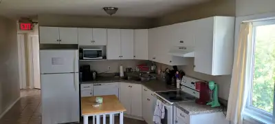 Swap female student room. Waterloo--Guelph Sep-Dec 2025