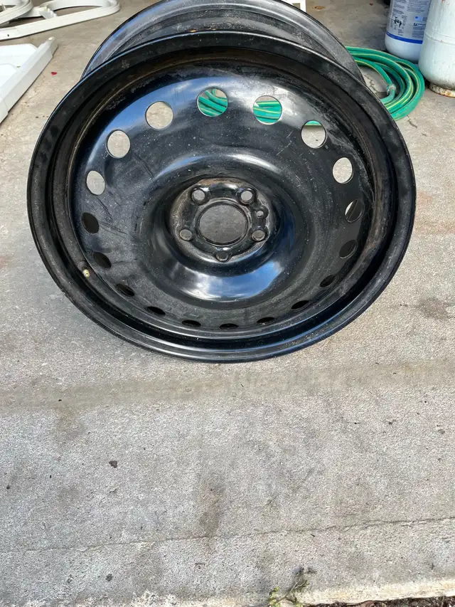 2018 Volvo 18 inch winter rims in Tires & Rims in Barrie - Image 3