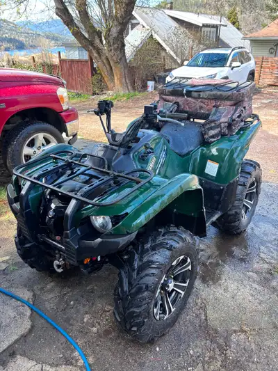 2011 Yamaha Grizzly 700. Good condition, minor cosmetic damage. Used for 1 winter of work. Selling a...
