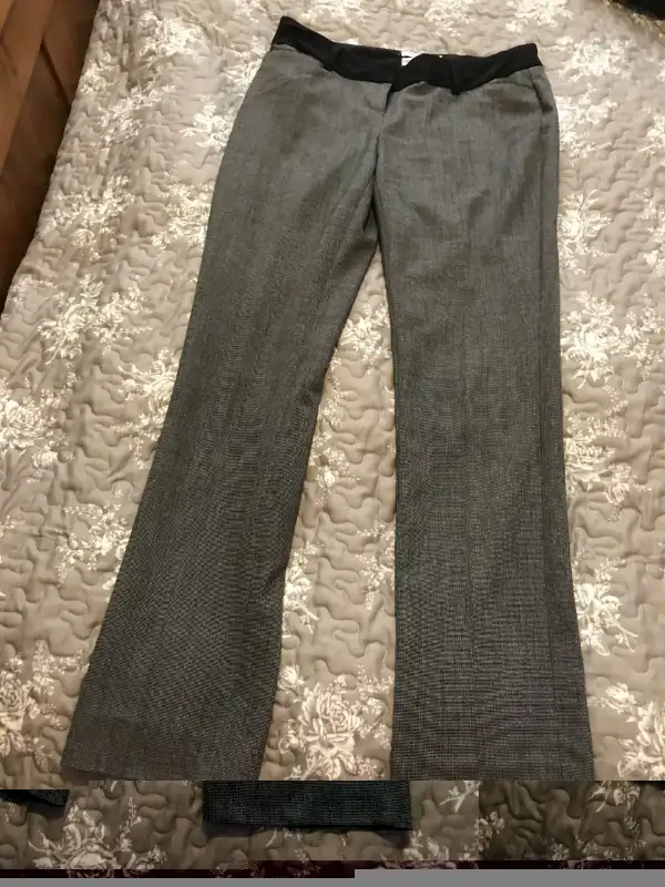 Woman's Pants, Capris, office clothes in Women's - Bottoms in Barrie - Image 4