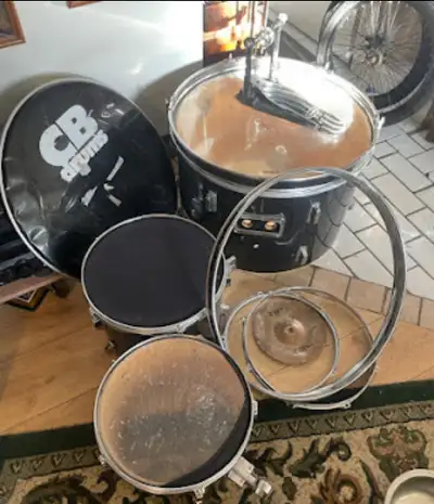 CB Drums Drumset, View more