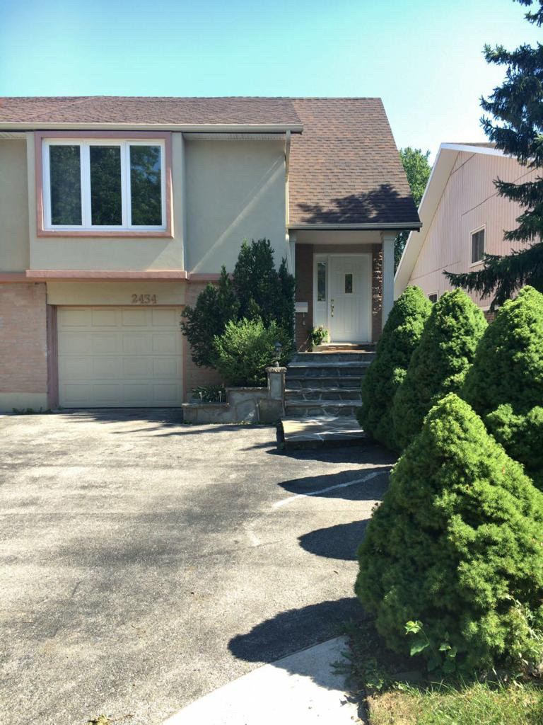 1000 FULLY FURNISHED SHARED STUDIO APARTMENT. FEMALE ONLY!! Room