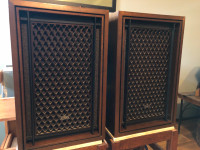 Classic 4-Way speakers Roberts (Akai SW-155) Like new