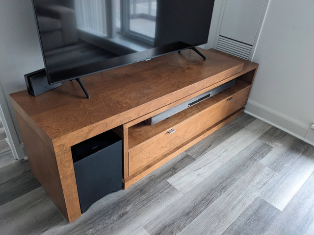 Media unit in TV Tables & Entertainment Units in City of Toronto