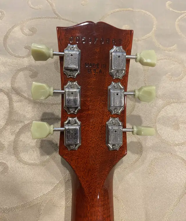 2007 Gibson Les Paul Standard Premium Plus Top 50's Neck Guitar in Guitars in Markham / York Region - Image 7