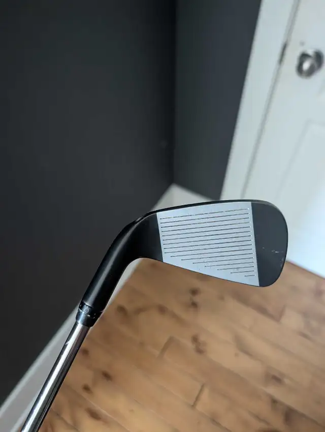 Ping iCrossover driving iron in Golf in Ottawa - Image 3