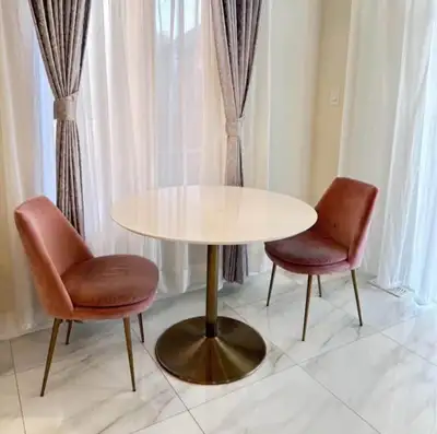 Beautiful modern dining set from West Elm, in great condition. • Table: solid wood top with a warm w...