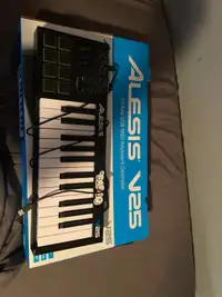 Alesis v25 piano drumpad 
