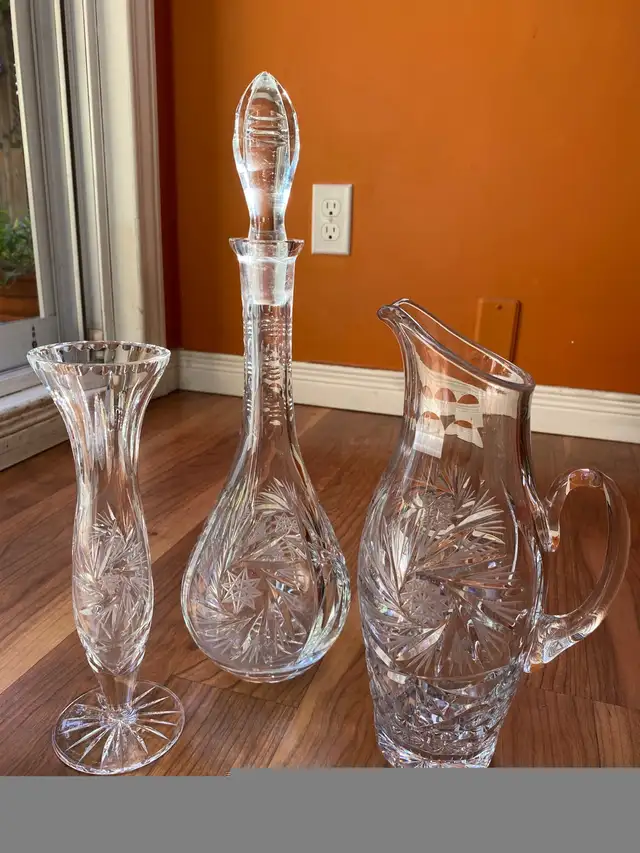 Set of 3 vintage Pinwheel Crystal  stemware in Kitchen & Dining Wares in City of Montréal - Image 10
