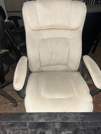 White Leather Executive Swivel Chair with Padded Arms