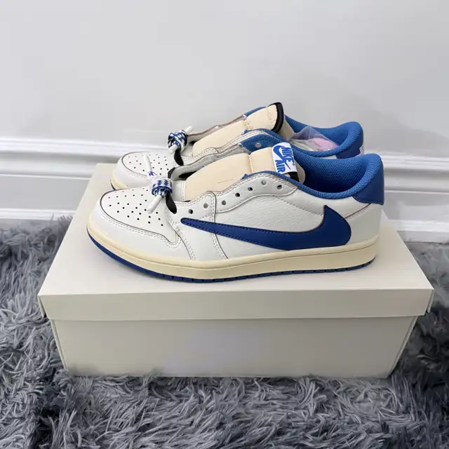 Jordan 1 Retro Low SP Fragment x Travis Scott Sail Military Blue in Costumes in City of Toronto - Image 4