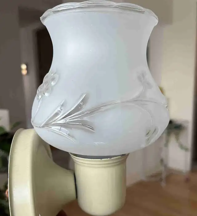 Vintage Wall Sconce in Indoor Lighting & Fans in Ottawa - Image 2