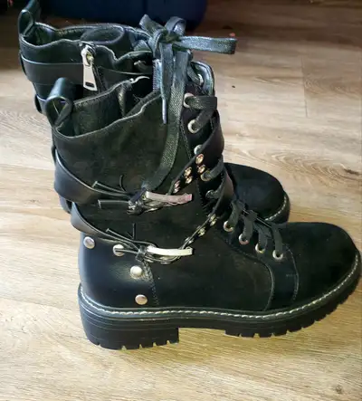 Ankle boot (Women's), View more
