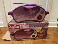 Toy Easy Bake Oven